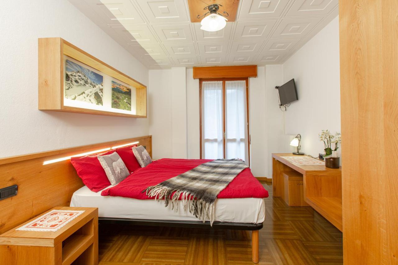 Hotel Biancospino Lanzada Ngoại thất bức ảnh