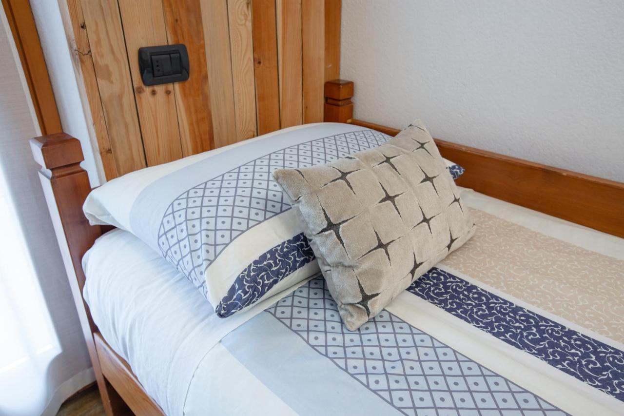 Hotel Biancospino Lanzada Ngoại thất bức ảnh