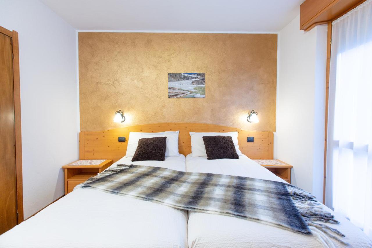 Hotel Biancospino Lanzada Ngoại thất bức ảnh