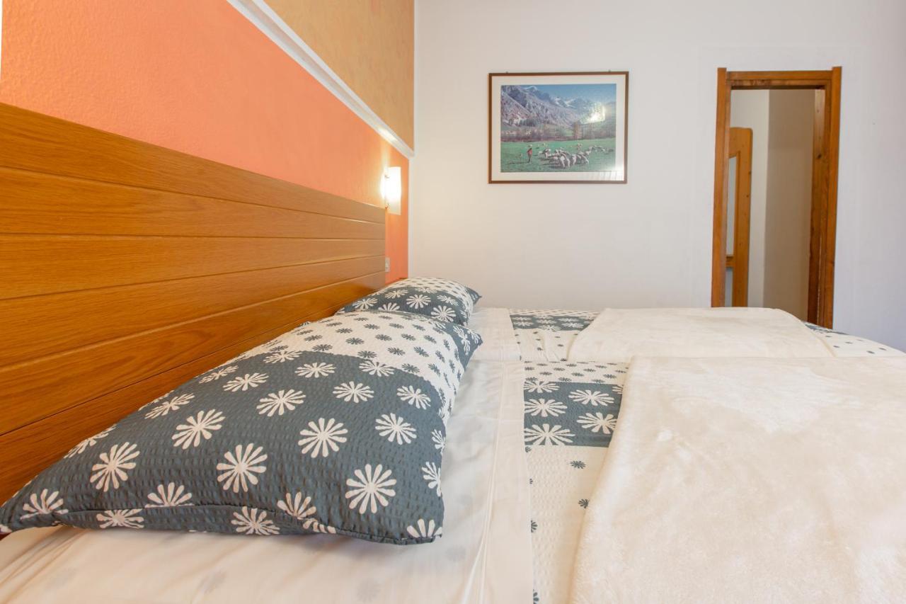 Hotel Biancospino Lanzada Ngoại thất bức ảnh