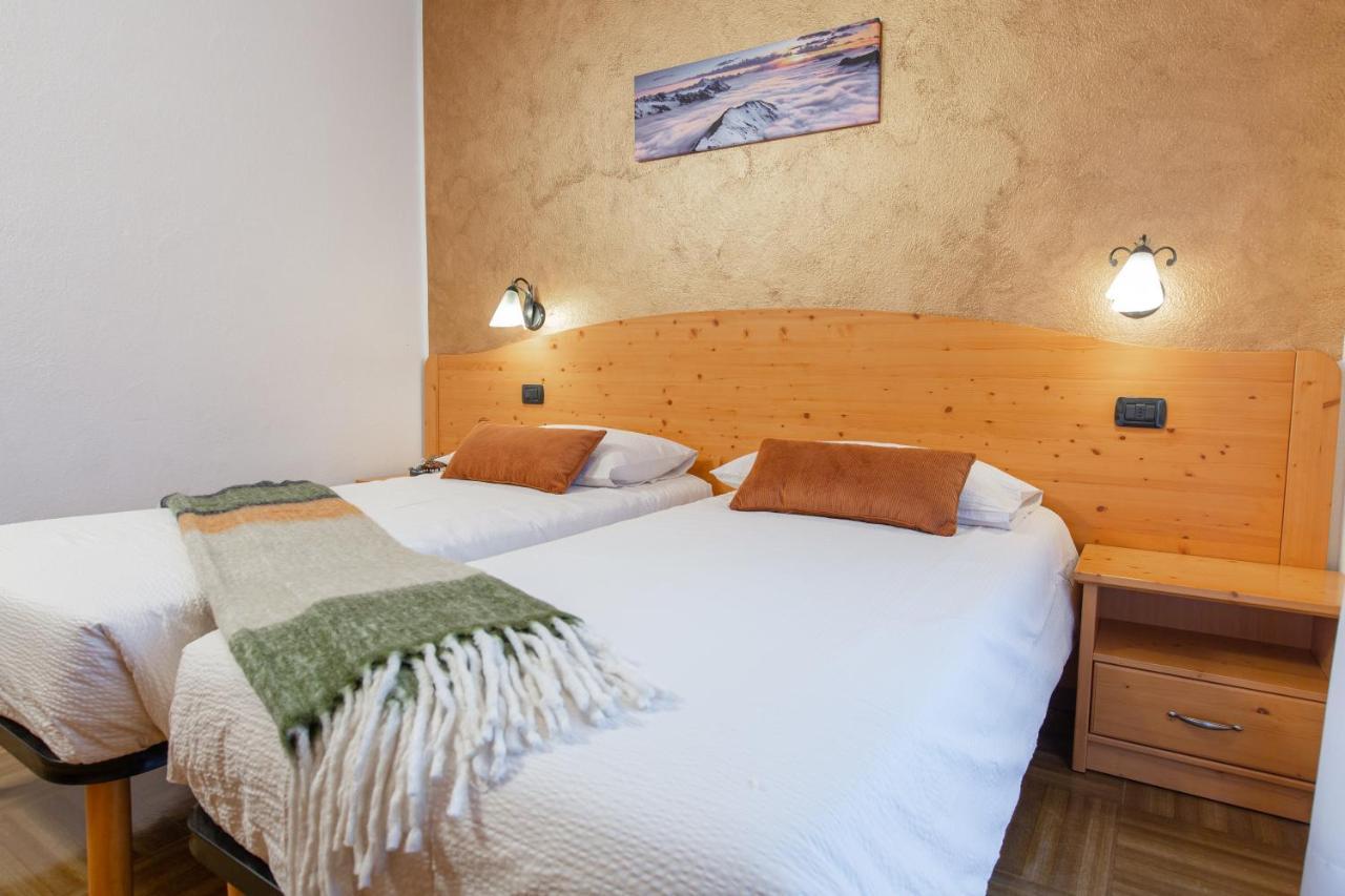 Hotel Biancospino Lanzada Ngoại thất bức ảnh
